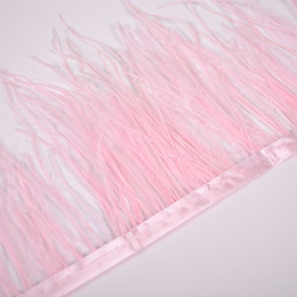 Paszomány - strucctoll 10-15 cm világos rózsaszín
